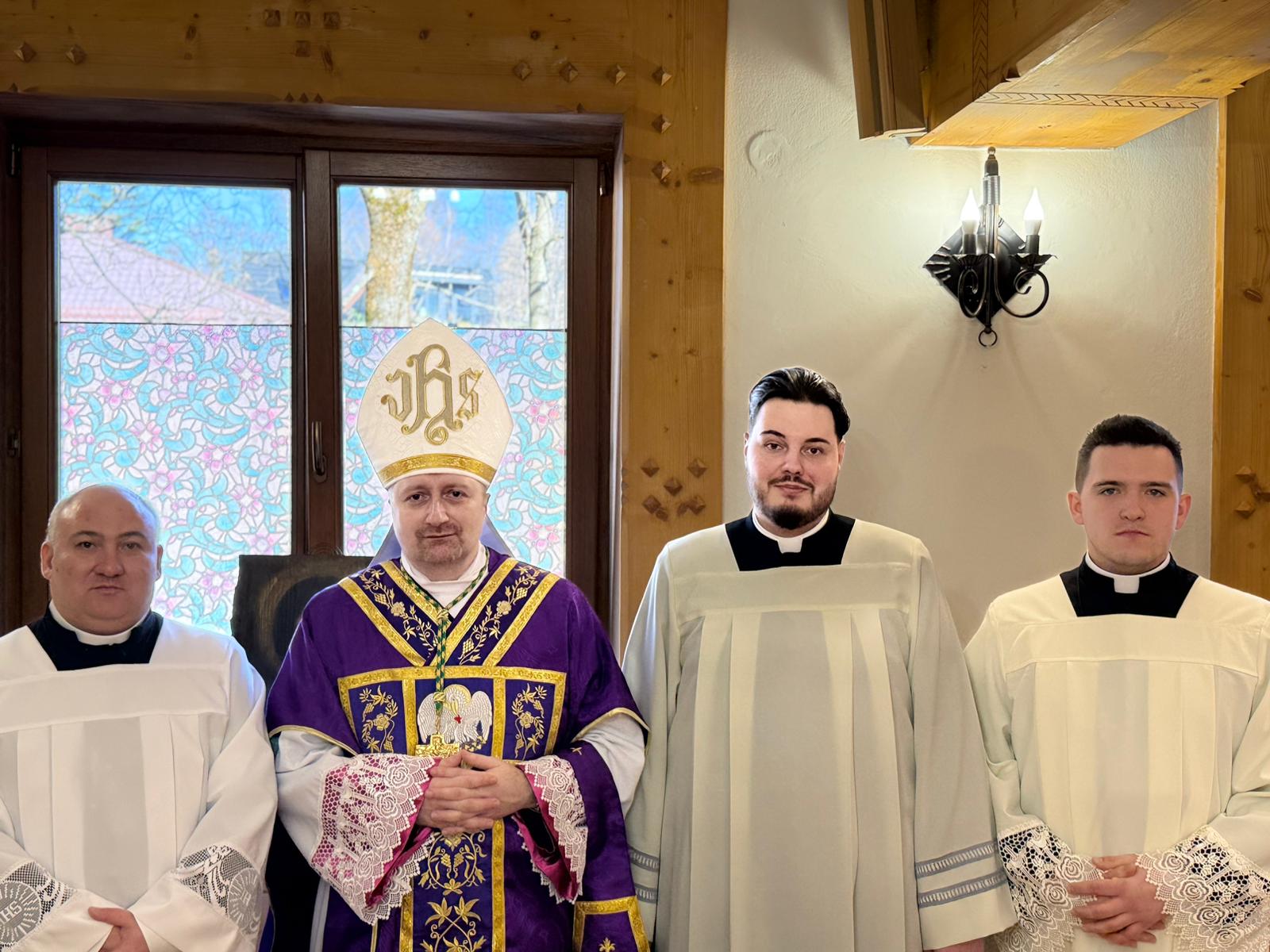 Pamiątkowe zdjęcie po liturgii